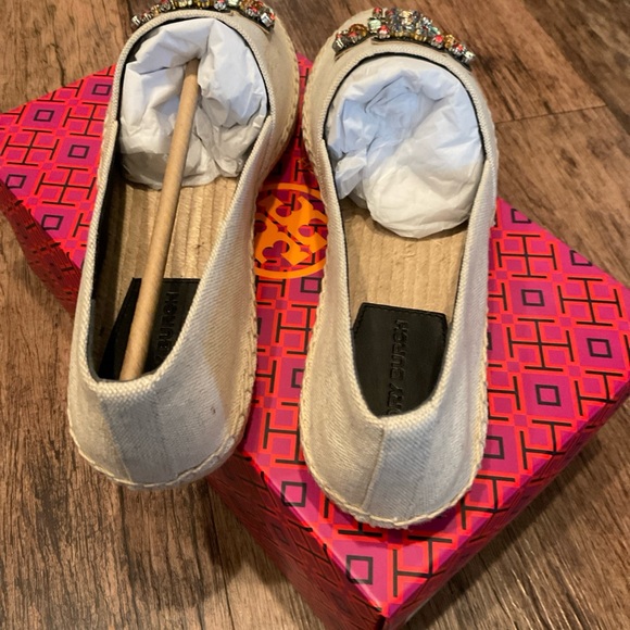 Tory Burch Beige Espadrille Flats with Multicolor Jeweled Logo - Picture 4 of 5